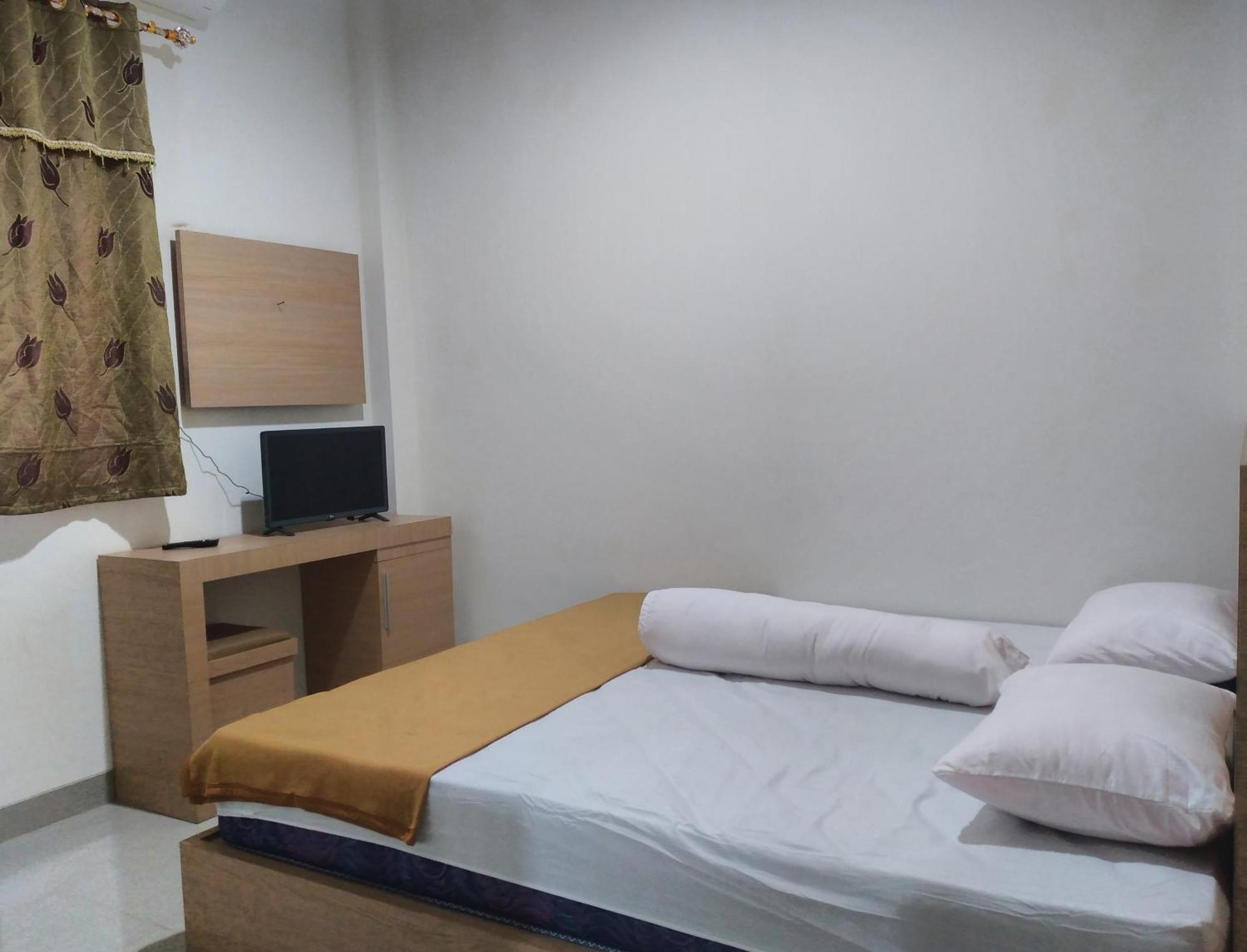 Grha Raf Homestay 마칼레 외부 사진